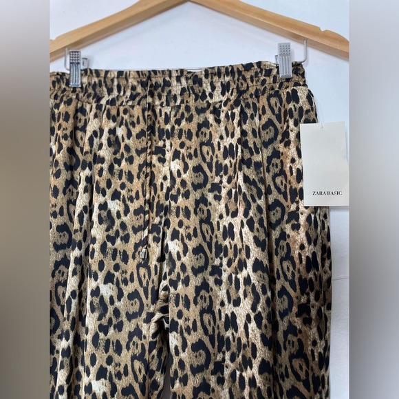 NWT, Zara cheetah jogger pants, size medium - Picture 11 of 12